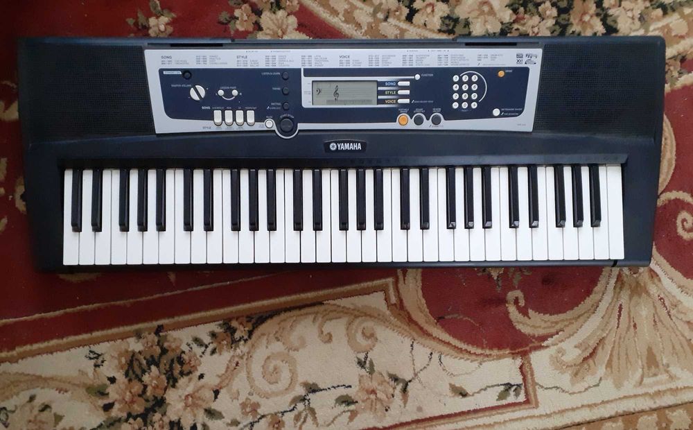 Sprzedam keyboard Yamaha YPT-210