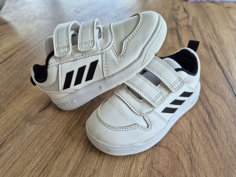 Adidas 24 buty na rzep wsuwane