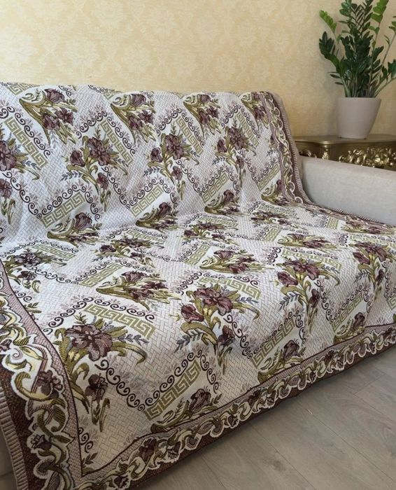 Отдам покрывало жокард.