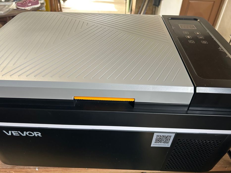 Arca refrigeradora/congeladora 20L nova