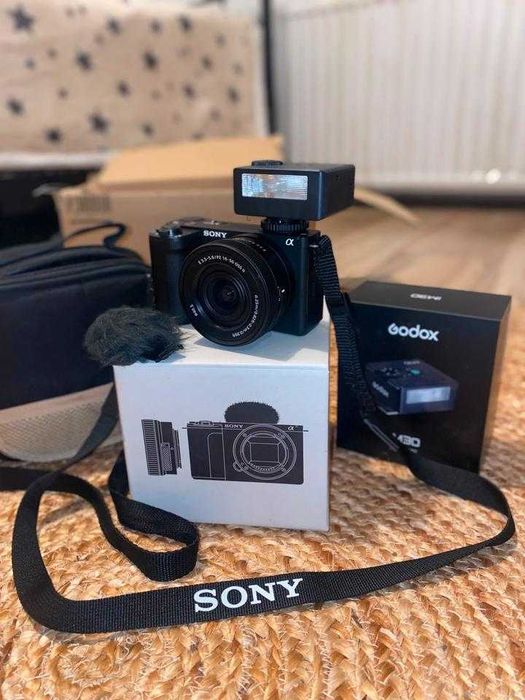 Sony ZV-E10 II – Como novo, com acessórios incluídos.