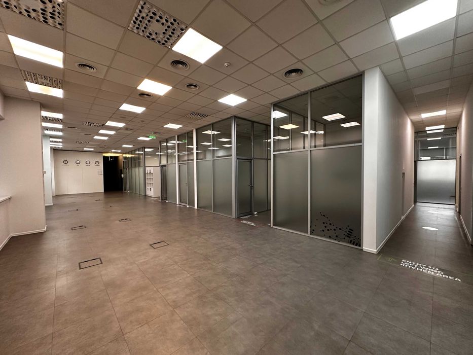 Без %! Оренда офісу в бизнес центрі м.Олімпійська (1250 кв.м.)