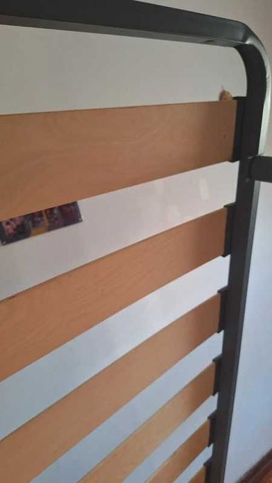 2 estrados de cama + Colchão solteiro, base de cama, Porto