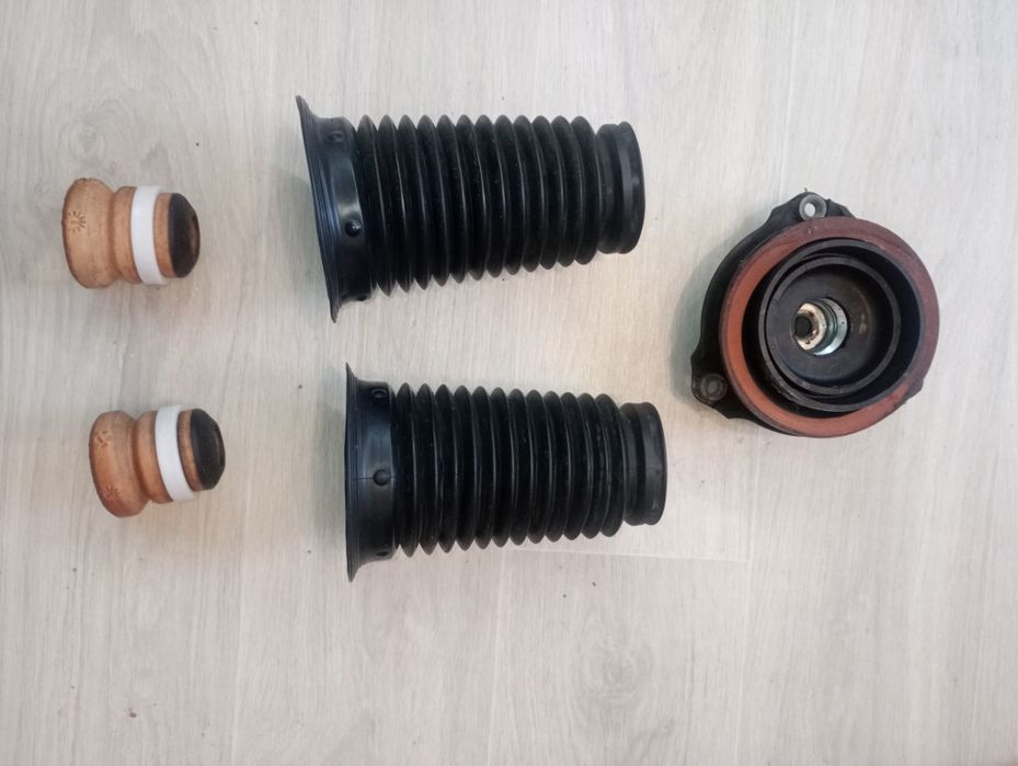 Пильники відбійники опора Jeep Compass