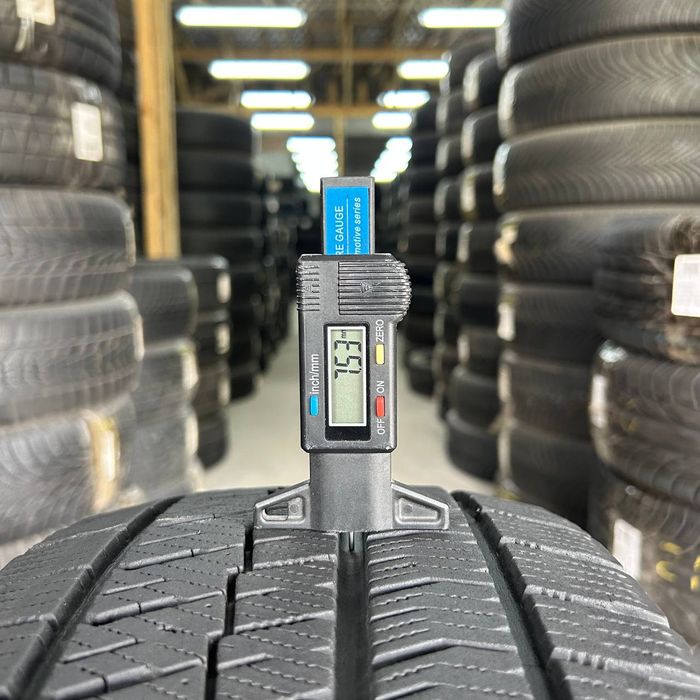 Склад шин Бренд Шина 215/55 R16 Bridgestone Blizzak VRX2 шини бу арктичні 7 мм