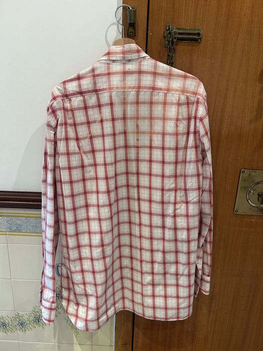 Camisas de homem de diferentes cores/marcas