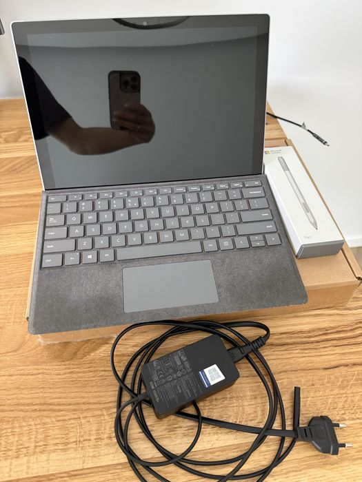 Laptop Microsoft Surfe Pro 7 model 1866