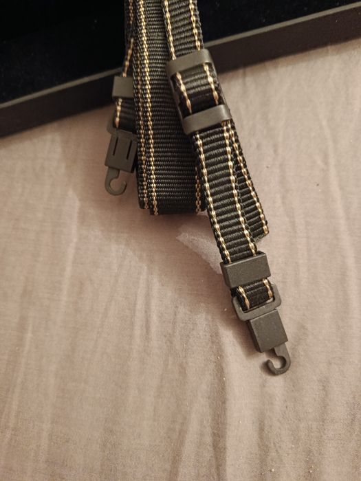 Polaroid slr 680 SX 70 oryginalny pasek limitowana edycja złota nitka