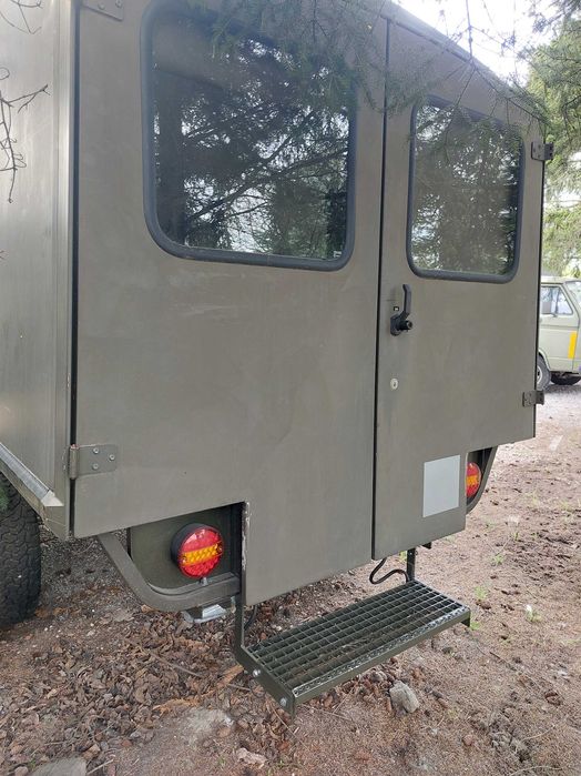 zabudowa wojskowa,kontener kamper,