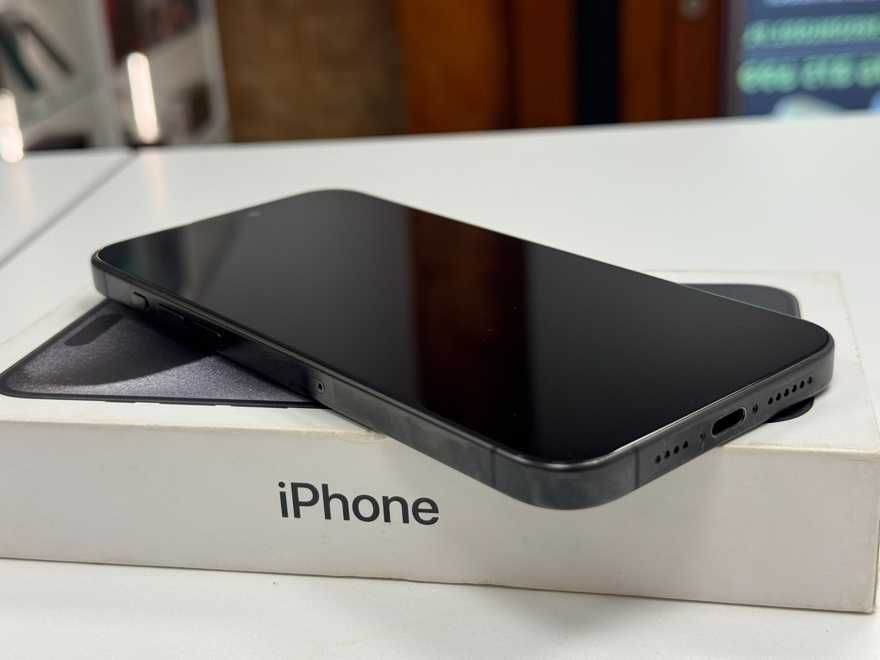 Apple iPhone 15 Pro Max 512GB BAT.90% BLACK FASON STRUGA 7