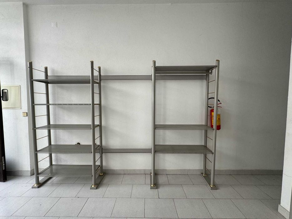 Mobiliário de loja pronto a vestir – 3 armários, balcão e manequim