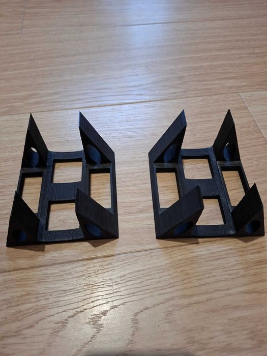 2x stojak pionowy na laptopa