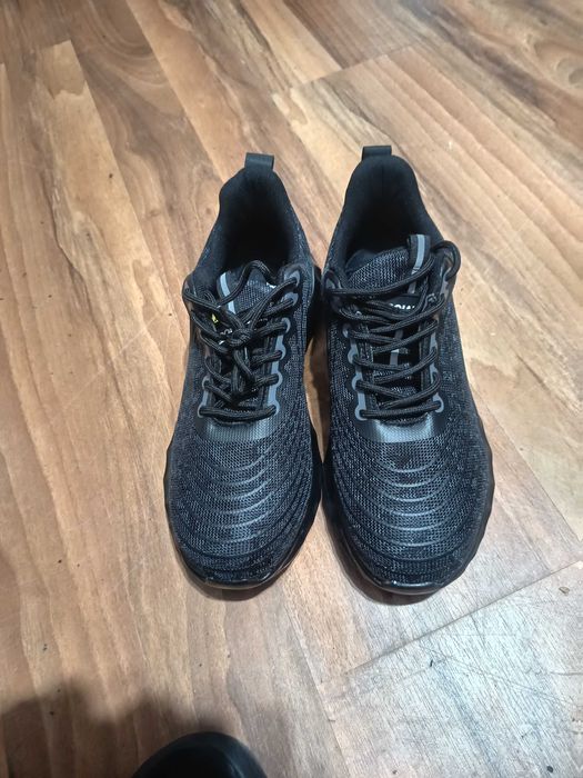 Sapatos biqueira de aco