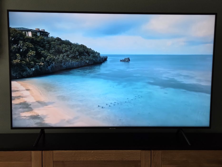 Телевизор Samsung 65 дюймов
