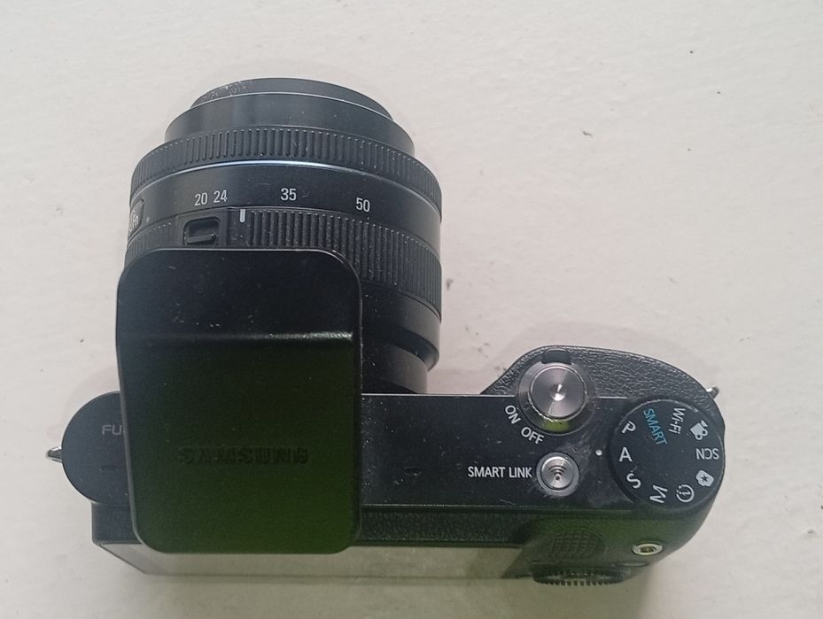 Câmera de fotografia Samsung com bolsa e carregador