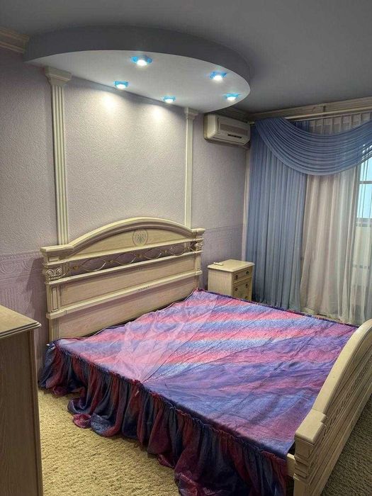 Продам 3-ком квартиру с ремонтом Ак.Королева (3-266-408)