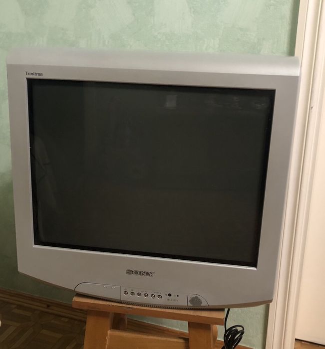 Телевізор Samsung з плоским екраном LG FD Trinitron