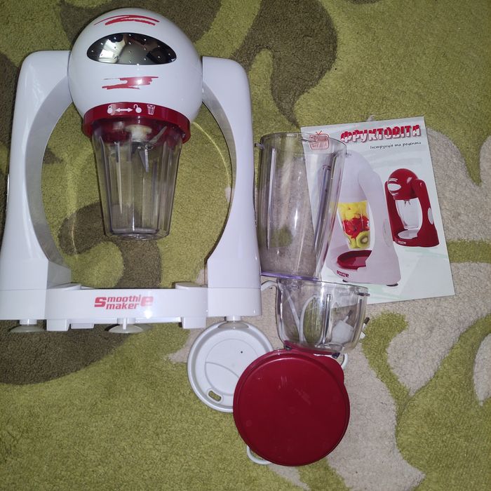 Блендер,измельчитель Smoothie maker