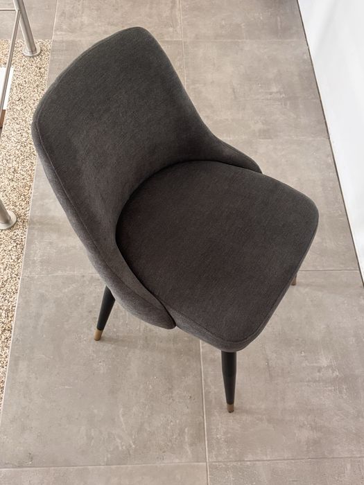 Cadeiras usadas de tecido cinza sala