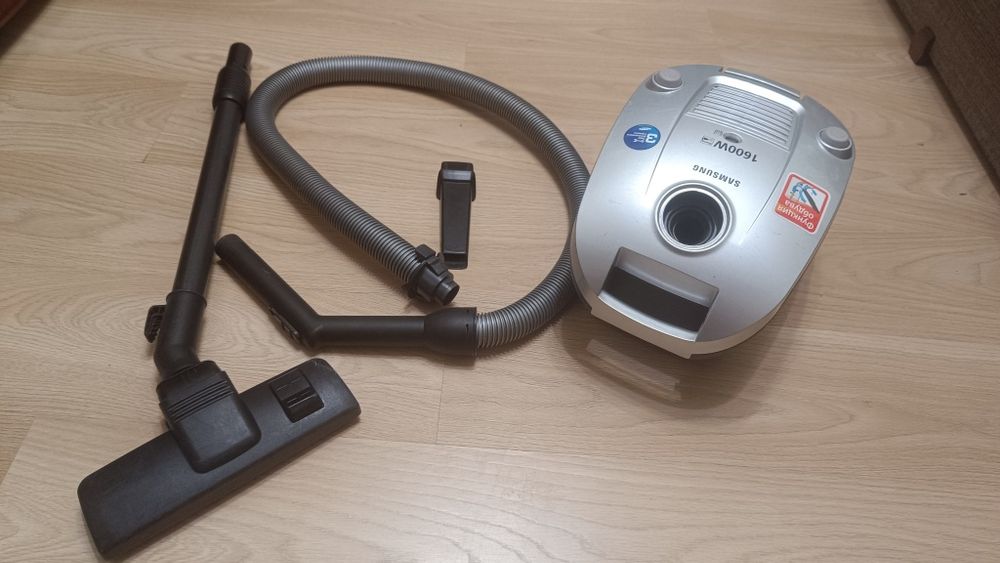 Пилосос SAMSUNG VCC4130S3S/XEV