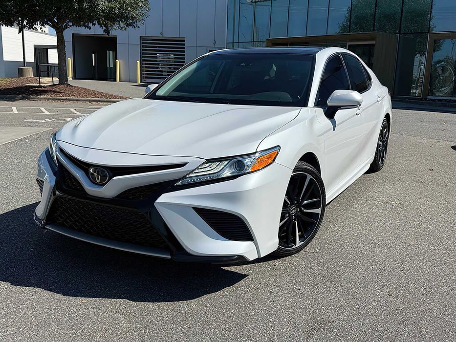 Toyota Camry      2020