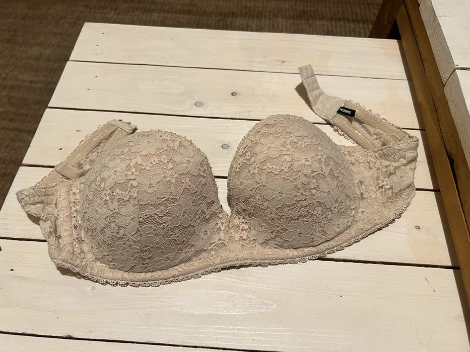 Tenezis biustonosz koronkowy