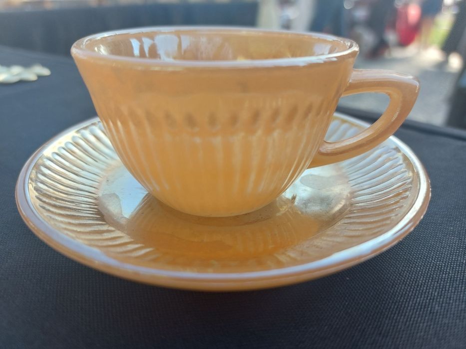 Chávena de café da icónica marca Anchor Hocking Fire-King americano, anos 50 

Produzido nos Estados Unidos durante a década de 1950, verdadeiro