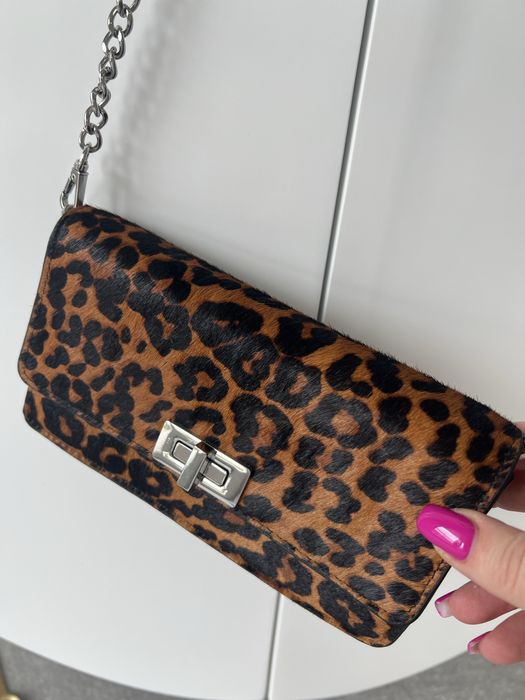 Zara torebka leopard na telefon i karty