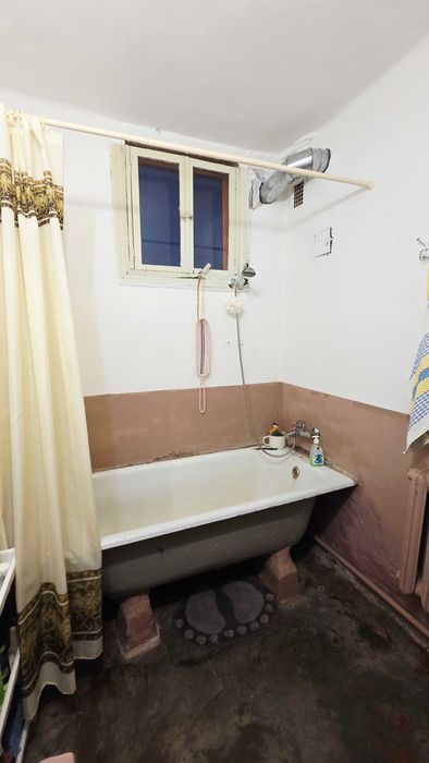 Продаж 3 кімнатної квартири з кабінетом в  центрі вул. Новосельського