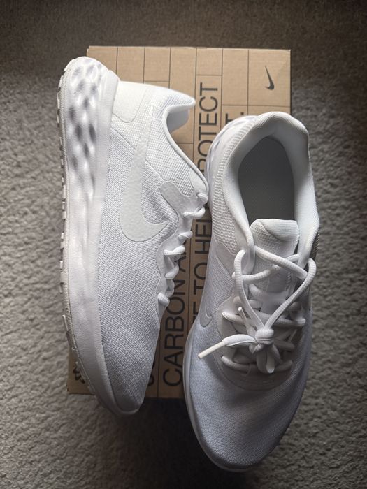 Buty męskie sportowe Nike REVOLUTION 6 NN rozmiar 42