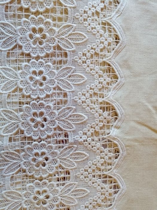 Colcha de linho bege