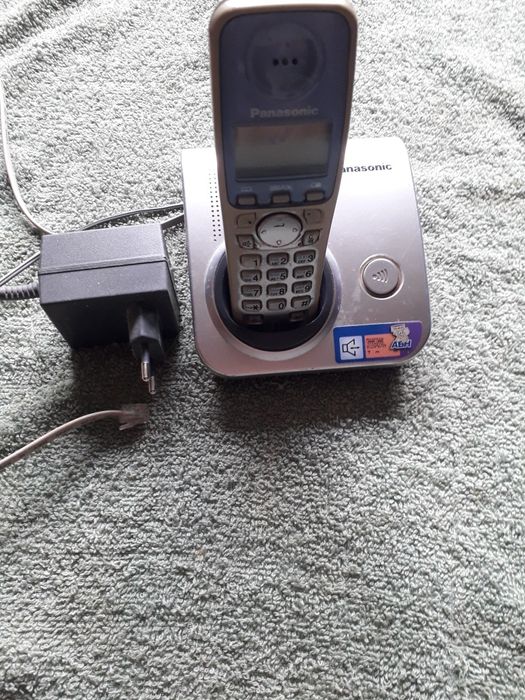 Телефон домашній радіотелефон