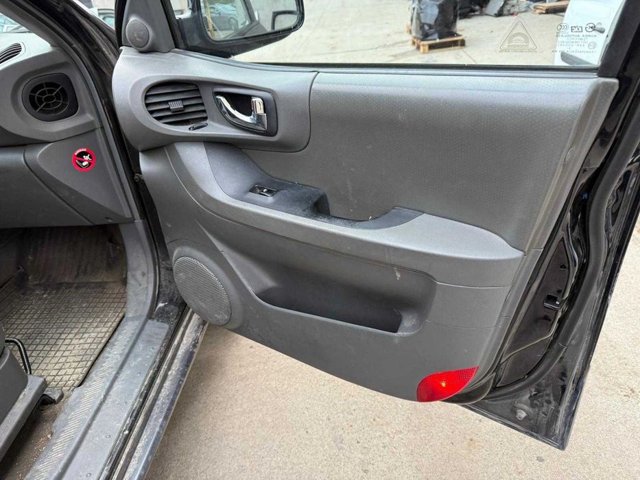 drzwi prawy przód hyundai santa fe I