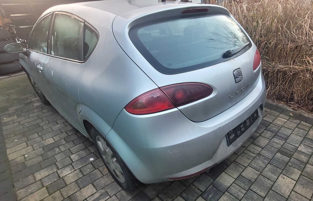 Sprzedam SEAT LEON II 2008 r. uszkodzony