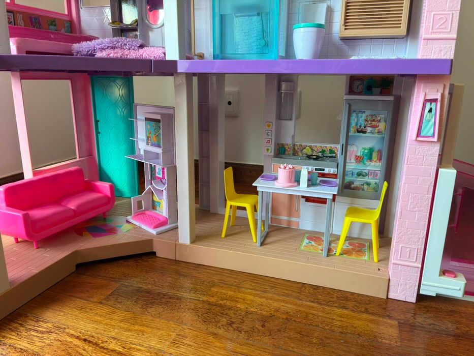 Casa da Barbie Dreamhouse – 60.º Aniversário (Ótimo Estado)