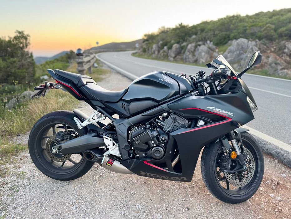 Honda CBR650R E-Clutch 2024 | Akrapovič Titanium | 16.300 km
