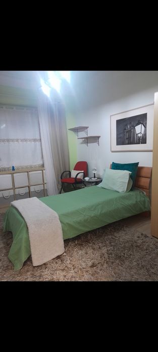 Alugo quarto Portela Sintra