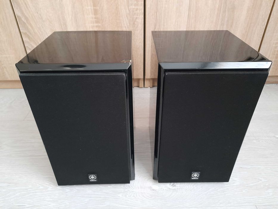 Zestaw mini wieża Hi-fi Yamaha E-400 z głośnikami