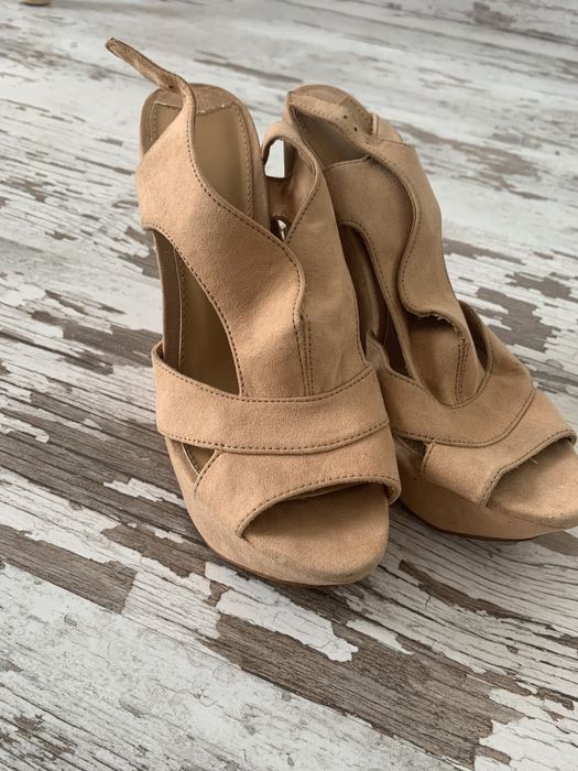 Sandalias bershka