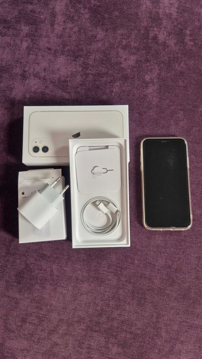 Apple iPhone 11, biały, 128 GB, 80% baterii
