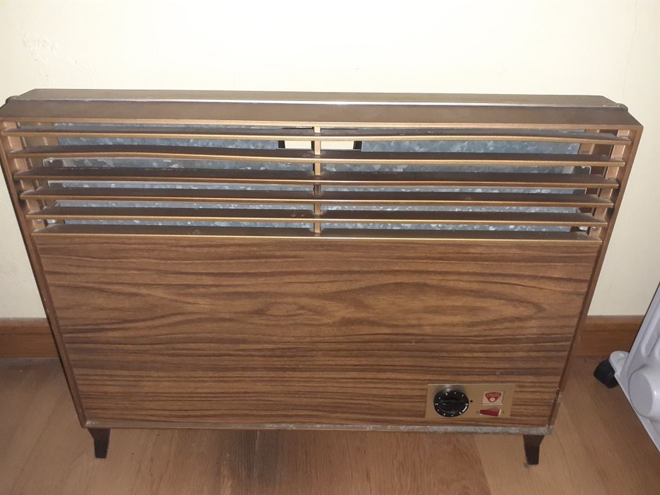 Vintage heater by Efacer in good condition