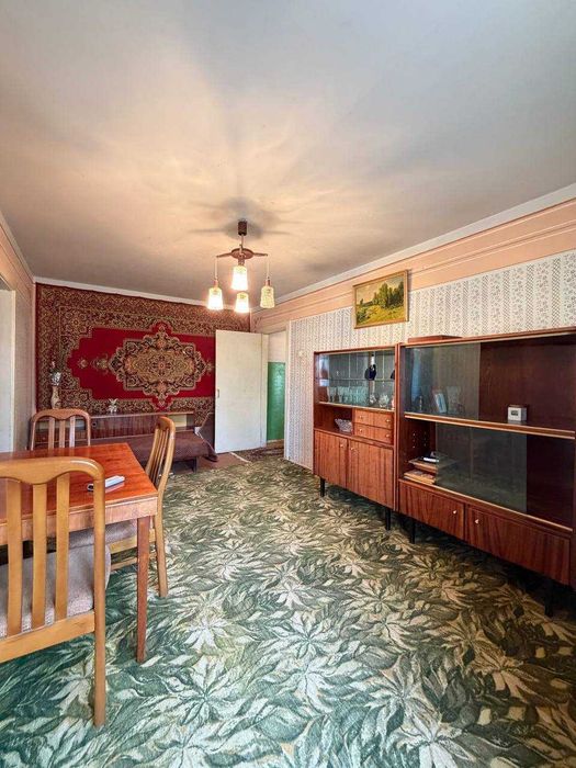 Продаж 4 кімн. квартири