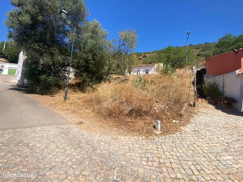 Lote de terreno em Alte, Loulé, Algarve