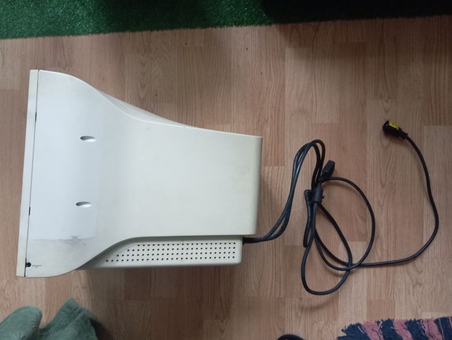 Monitor kineskopowy-2 sztuki