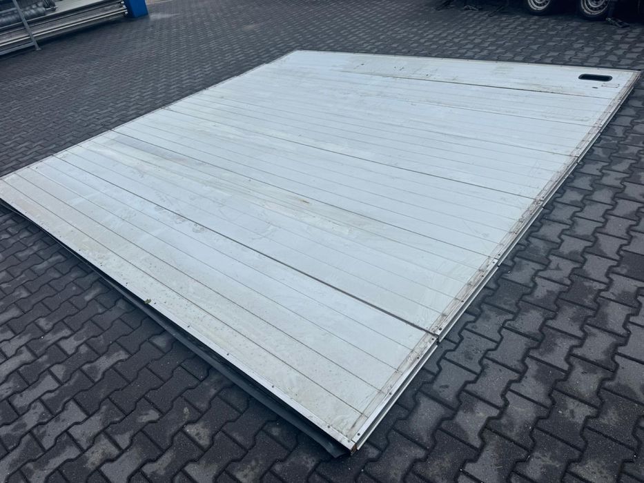 Brama 4.05x4.05 segmentowa panelowa warsztatowa przemyslowa