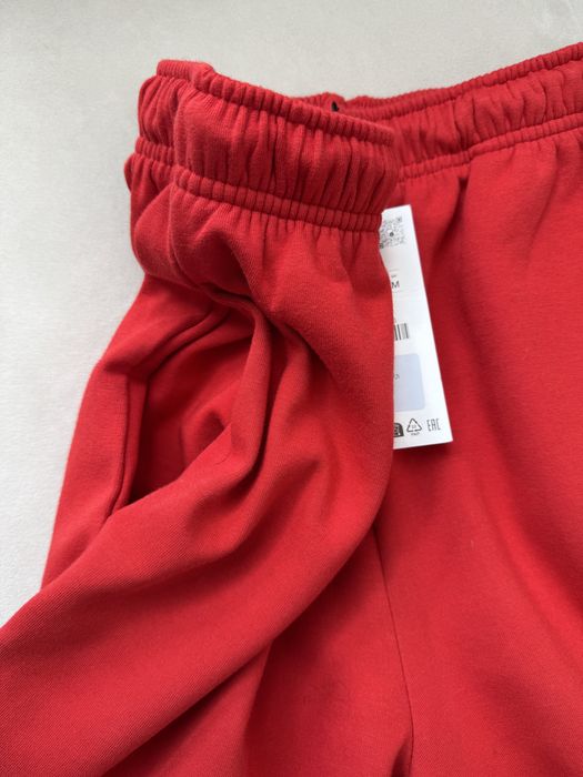Нові, актуальні шорти Zara