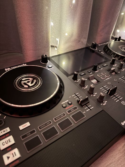Пульт діджея Numark Mixstream Pro+