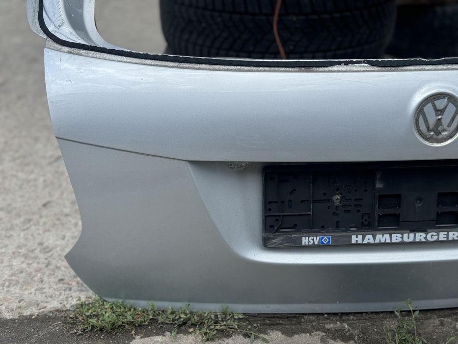 Ляда Golf 5 срібна кришка багажника універсал LA7W гольф 5