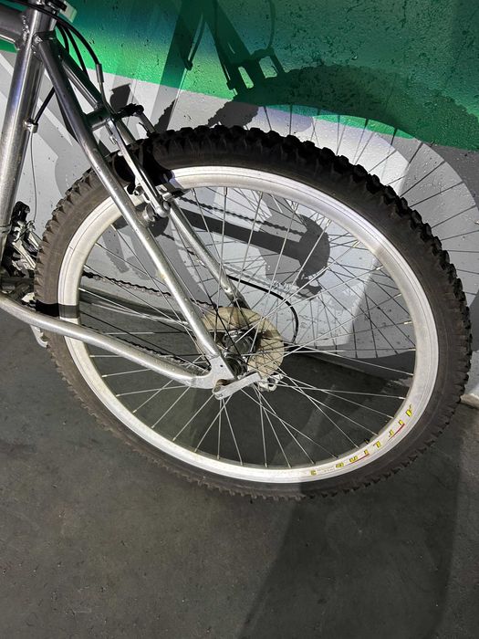 bicicleta IBA quase nova