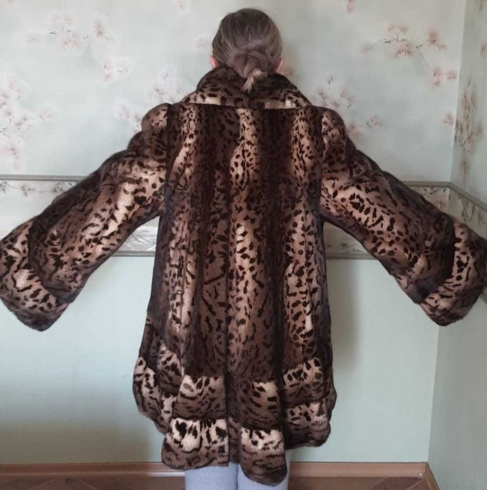 Продаю норковую шубу